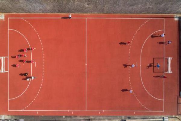六安体育馆少儿篮球培训报名(图1)